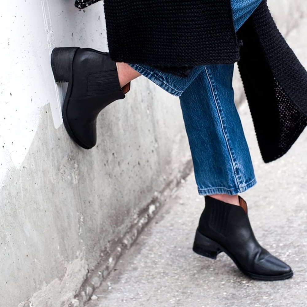 Madewell Leather Joni Boot in True Black Size 8